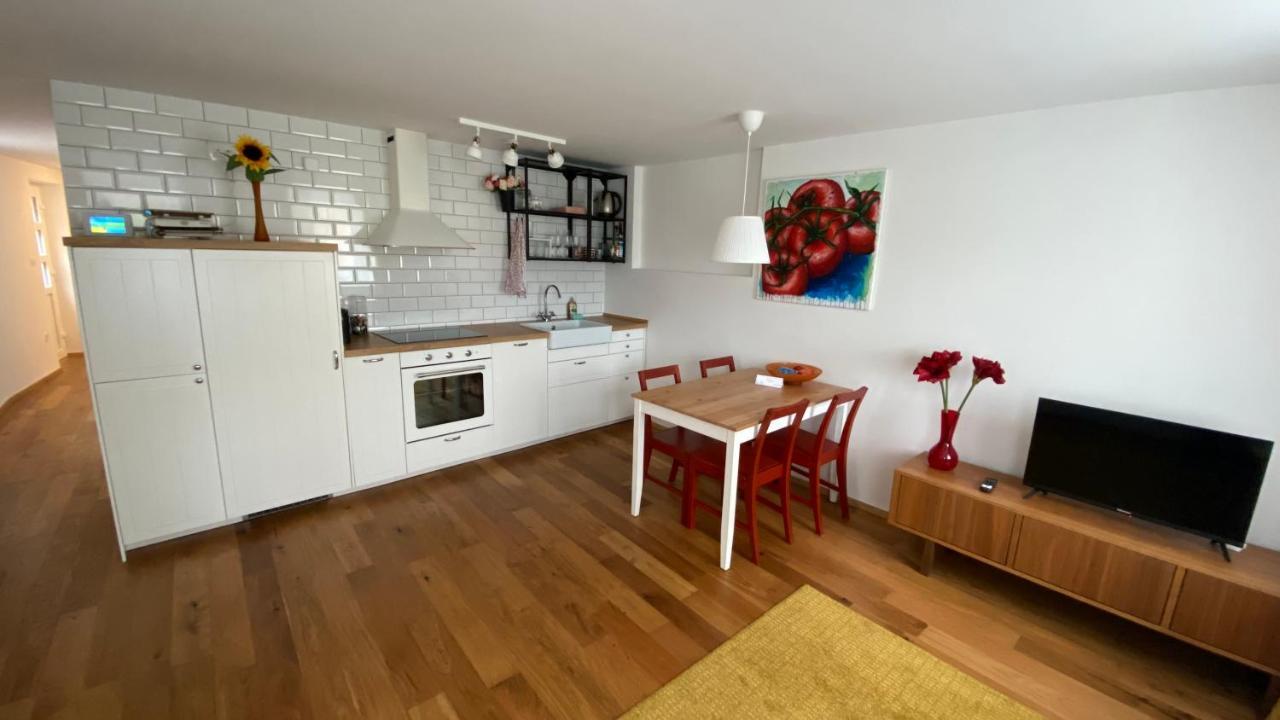 Krakovska Apartment *